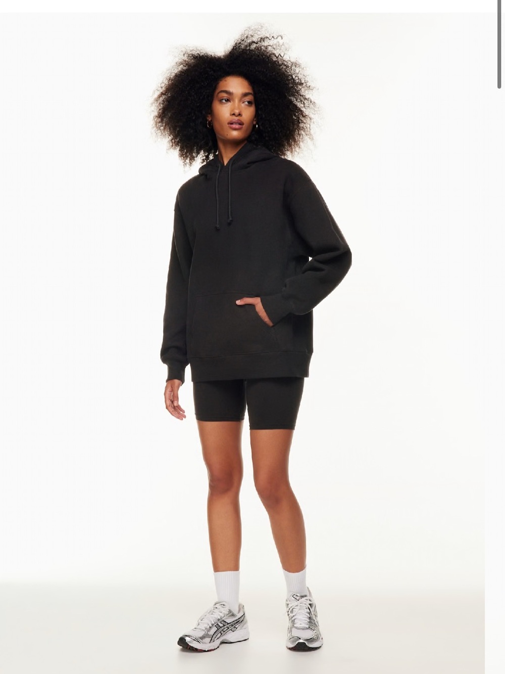 Aritzia Cozy Fleece Boyfriend Fit Hoodie - Black - Picture 3 of 5